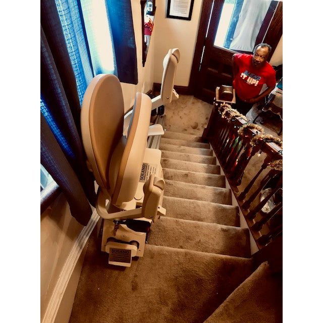 Acorn / Brooks Refurbished Stair Lift - DIY