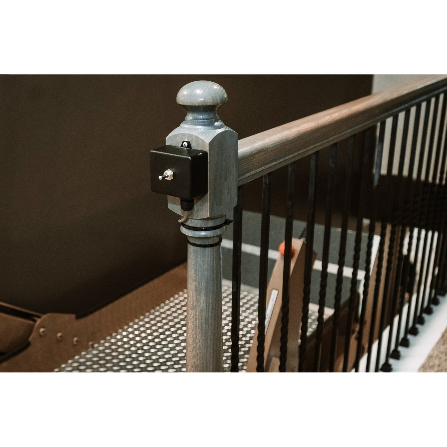 Incline Platform Wheelchair Lift