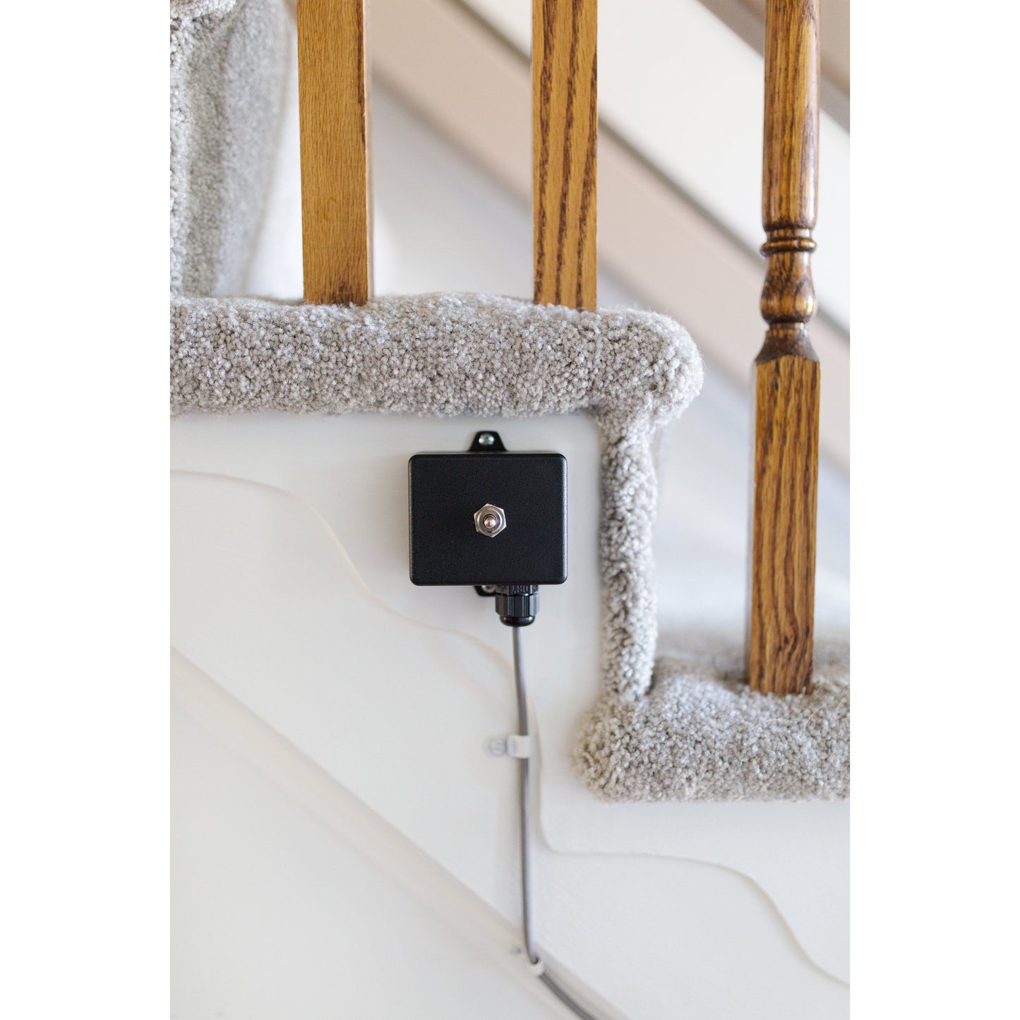 Incline Platform Wheelchair Lift