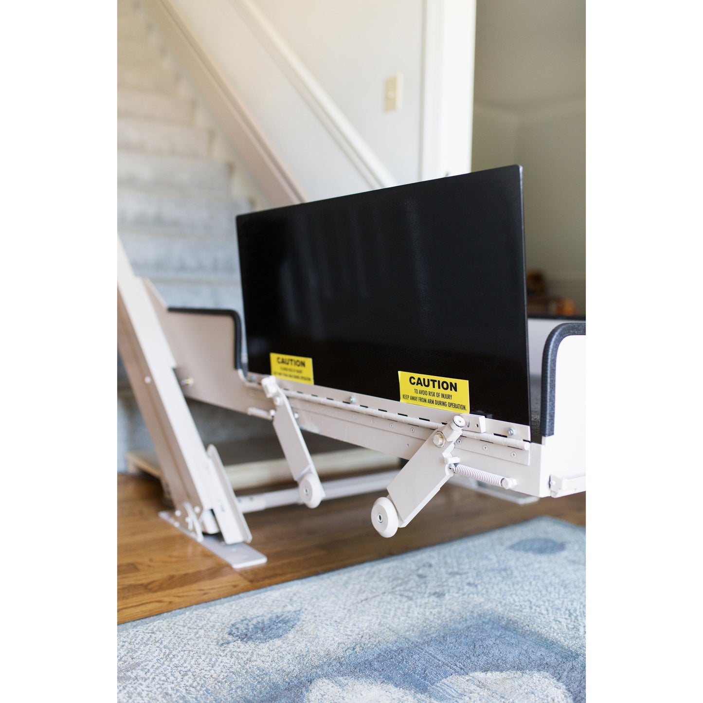 Incline Platform Wheelchair Lift